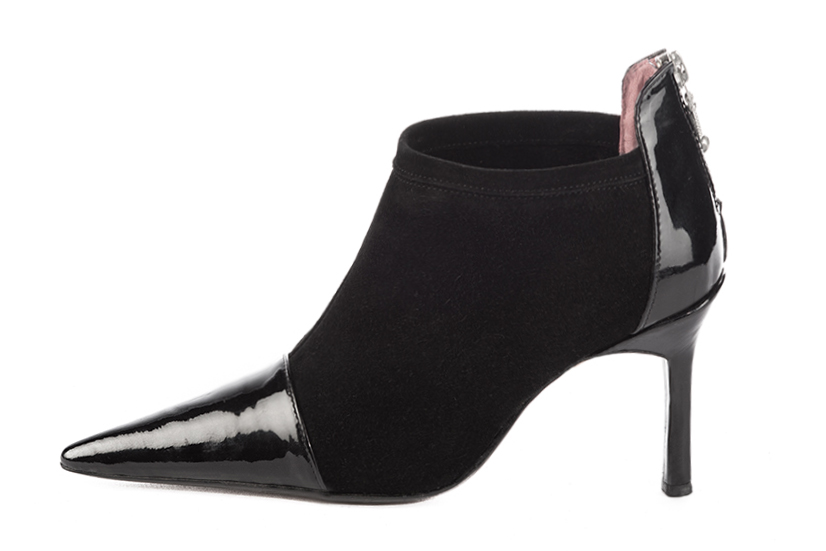 Gloss black women's ankle boots with a zip at the back. Pointed toe. Very high slim heel. Profile view - Florence KOOIJMAN